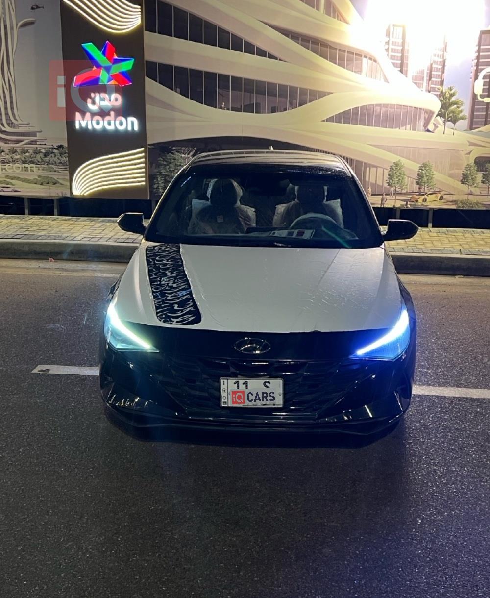 هیۆندای ئەلەنترا